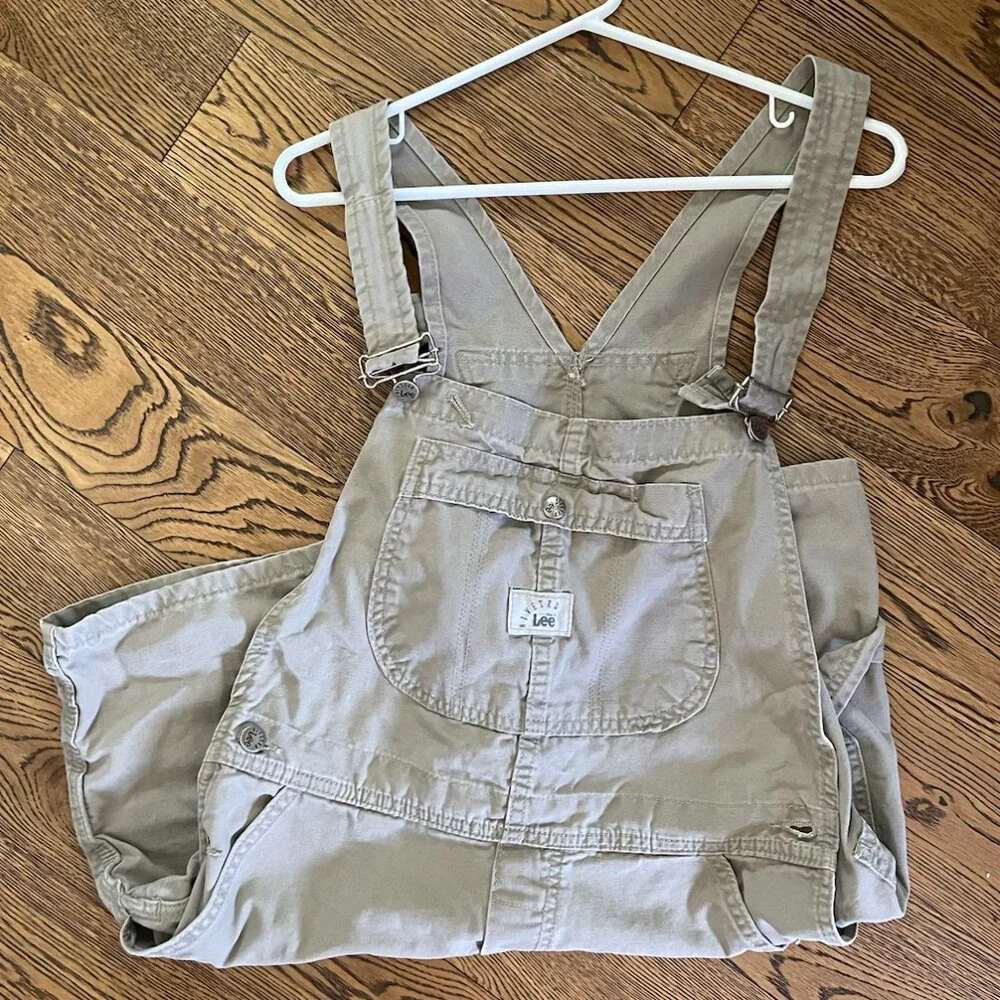 Lee Riveted Overalls (Shorts) - Picture 2 of 3